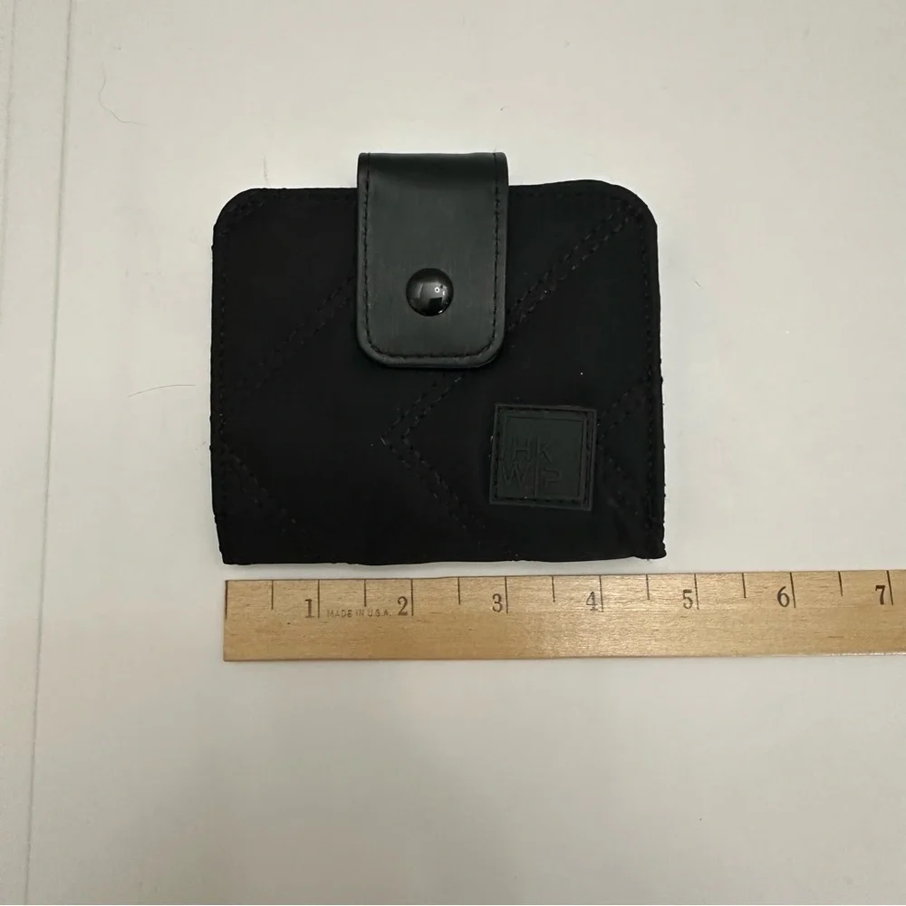 IHKWIP Black RFID-Blocking Bifold Wallet - Picture 7 of 10